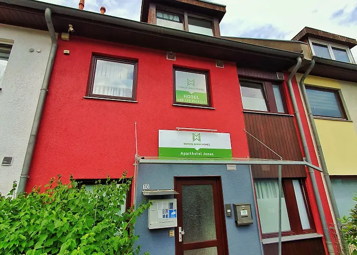 Jonas Апартаменты 3*