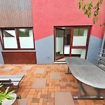 Jonas 3*