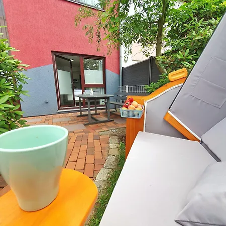 Jonas Апартаменты 3*