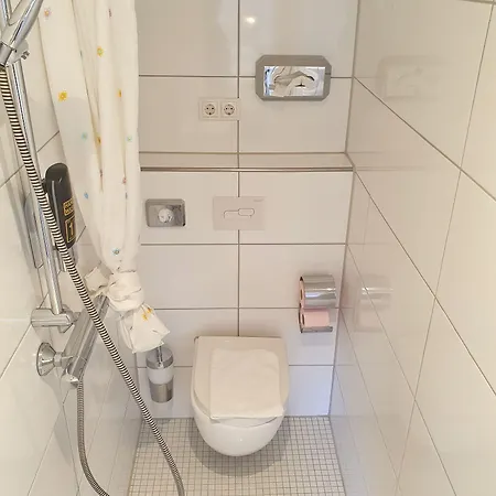 Jonas Apartment